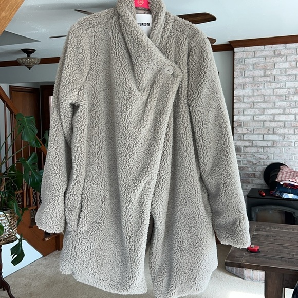 Winter Clearance! BB Dakota Womens Faux Fur One Button Front Coat Gray Oversized - Picture 5 of 7